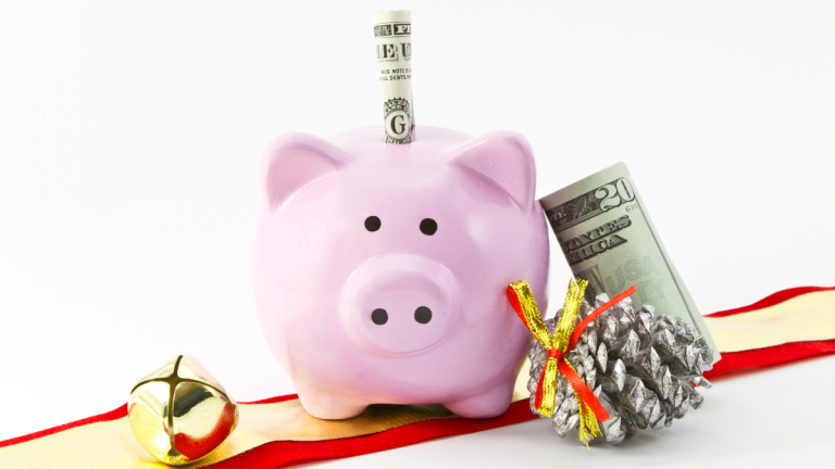 25 Ways to Make Extra Money for Christmas in 2022