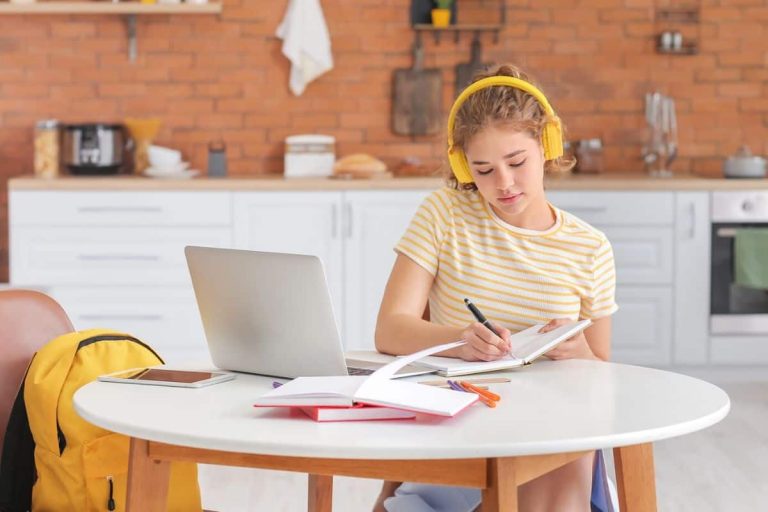 24 Best Work-at-Home Jobs for Young Teens